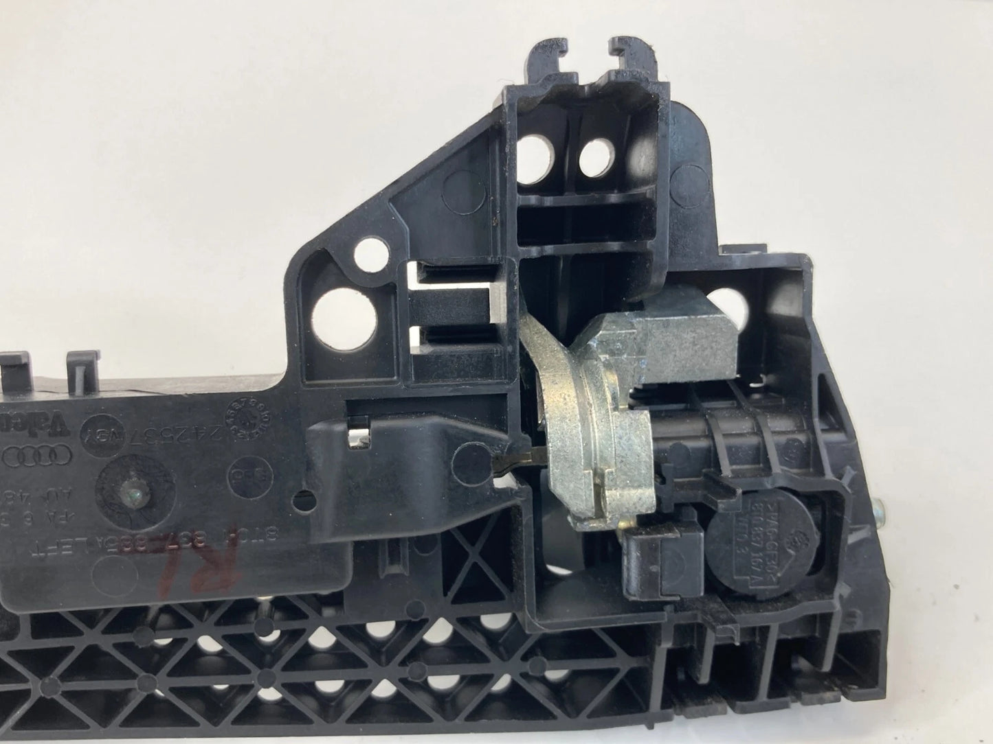 2009-2016 AUDI A4 QUATTRO REAR LEFT SIDE EXTERIOR OUTSIDE DOOR HANDLE 8T0837885