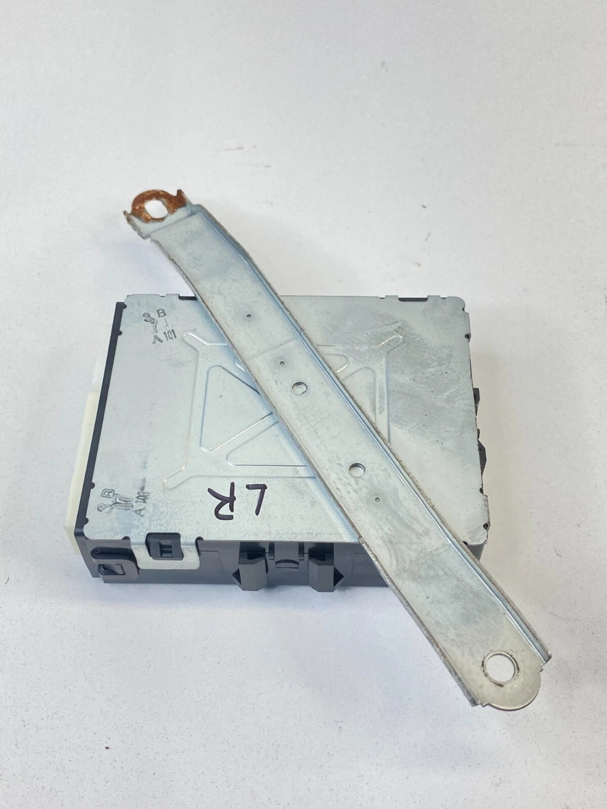 98-00 LEXUS LS400 REAR LEFT DOOR MULTIPLEX NETWORK CONTROL MODULE 89225-50010