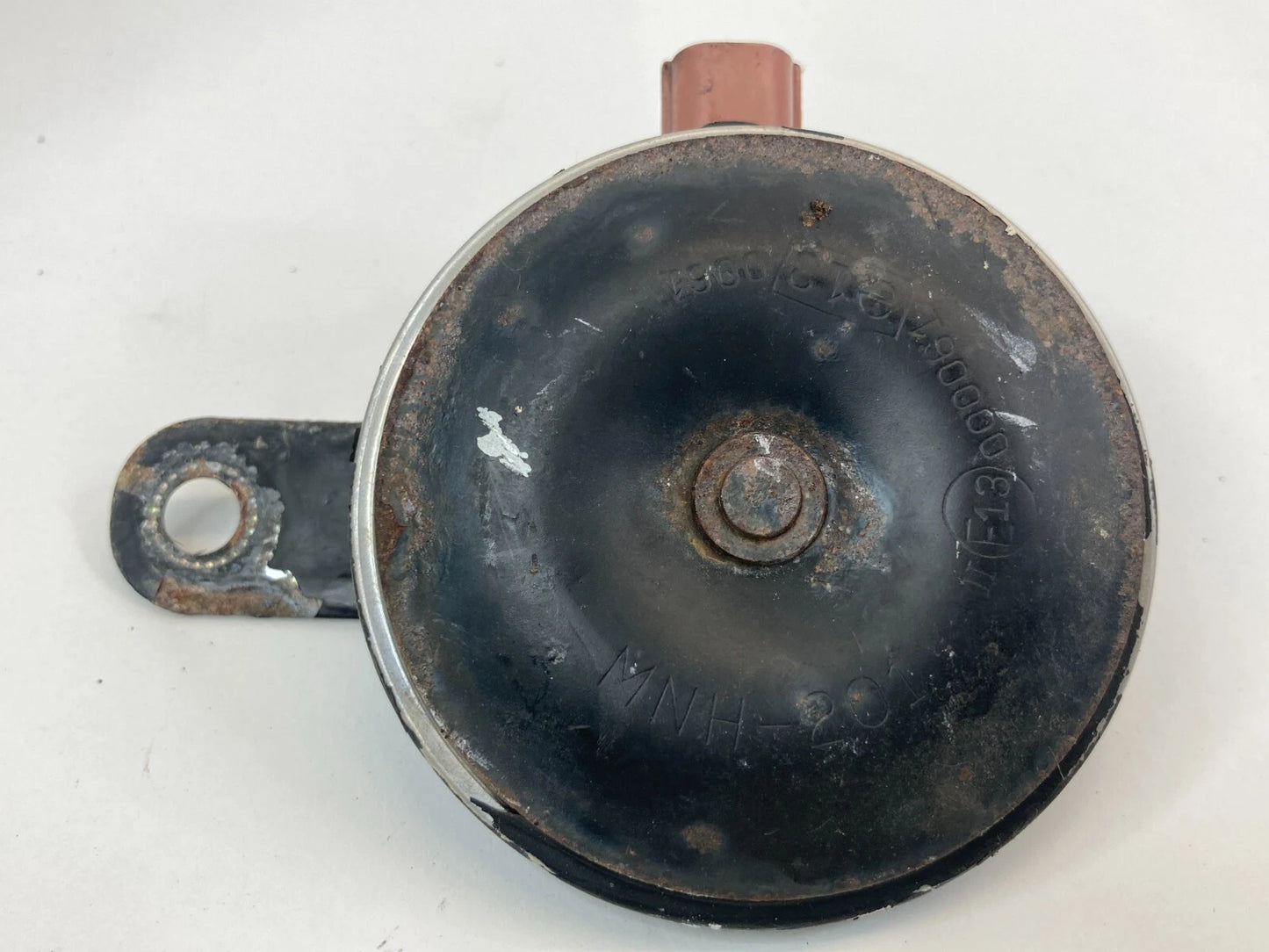1998-2004 HONDA ODYSSEY LOW NOTE ALARM SIGNAL HORN ASSEMBLY E13000061 OEM