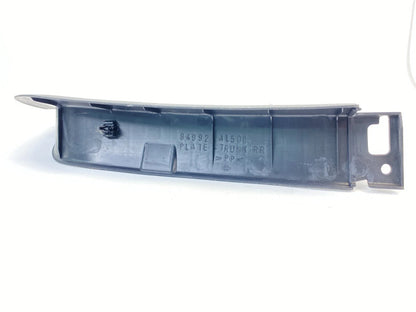 2003-2006 INFINITI G35 SEDAN RIGHT SIDE TRUNK REAR SILL PLATE TRIM 84992-AL500