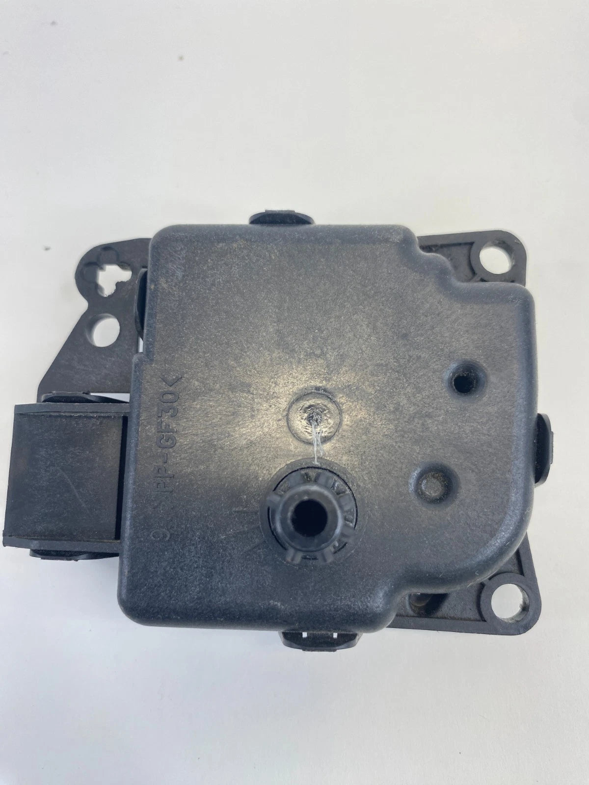 2008-2016 Town & Country HVAC A/C Heater Blend Door Flap Actuator M8679001 OEM