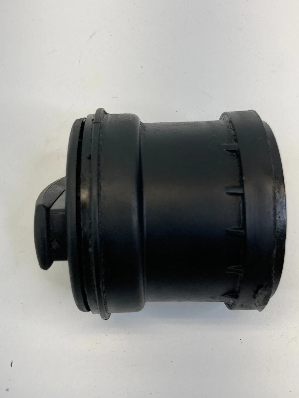 2006-2013 AUDI A3 2.0L 2009-2013 A3 QUATTRO ENGINE OIL FILLER CAP LID COVER OEM