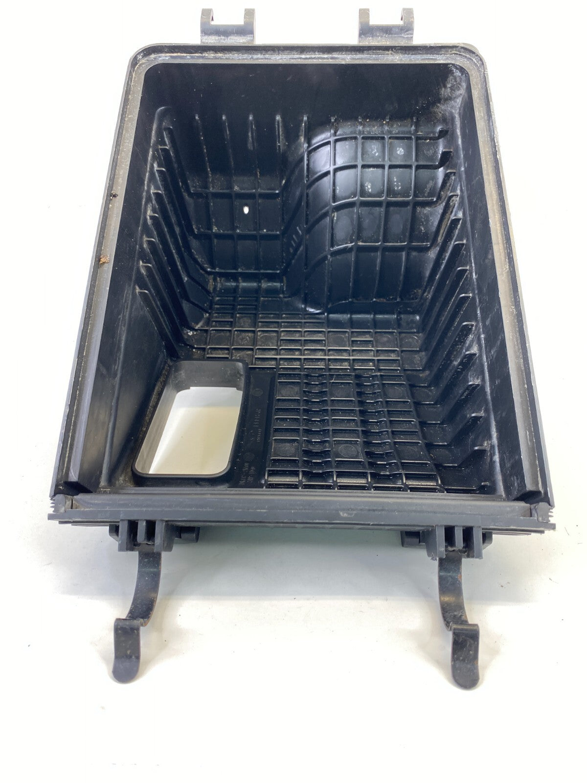 2013-2016 Hyundai Santa Fe Sport Intake Lower Cleaner Box Cover DK112-4W100 OEM