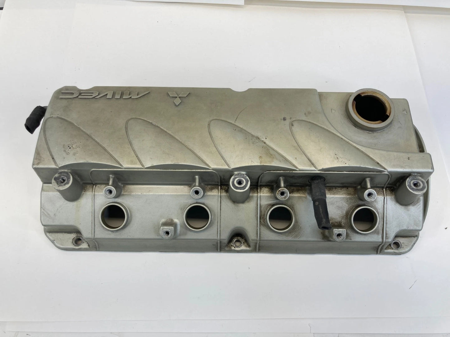 2004-2012 MITSUBISHI GALANT 2.4L ENGINE VALVE COVER LID MIVEC OEM