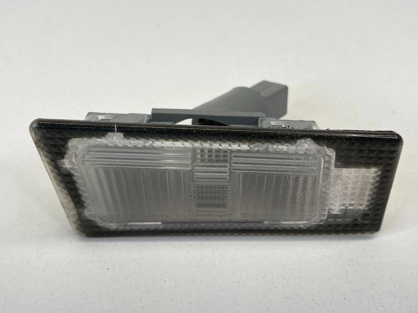 11-16 HYUNDAI ELANTRA REAR RIGHT TRUNK LID LICENSE PLATE LIGHT LAMP 925021M4 OEM