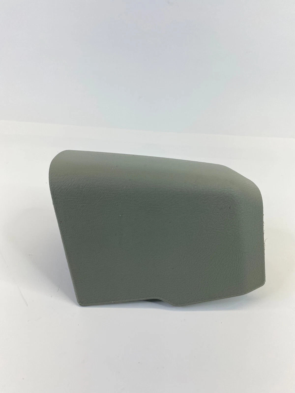 2005-2010 HONDA ODYSSEY FRONT LEFT SEAT PANEL COVER TRIM CAP 81595-SHJA-A010 OEM