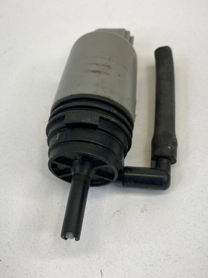 2004-2010 BMW X3 FRONT WINDSHIELD WASHER WASH PUMP 67126934159