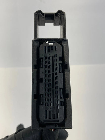 06 07 BMW 530I 3.0L ABS PUMP ANTI LOCK BRAKE CONTROL MODULE PLUG CONNECTOR OEM