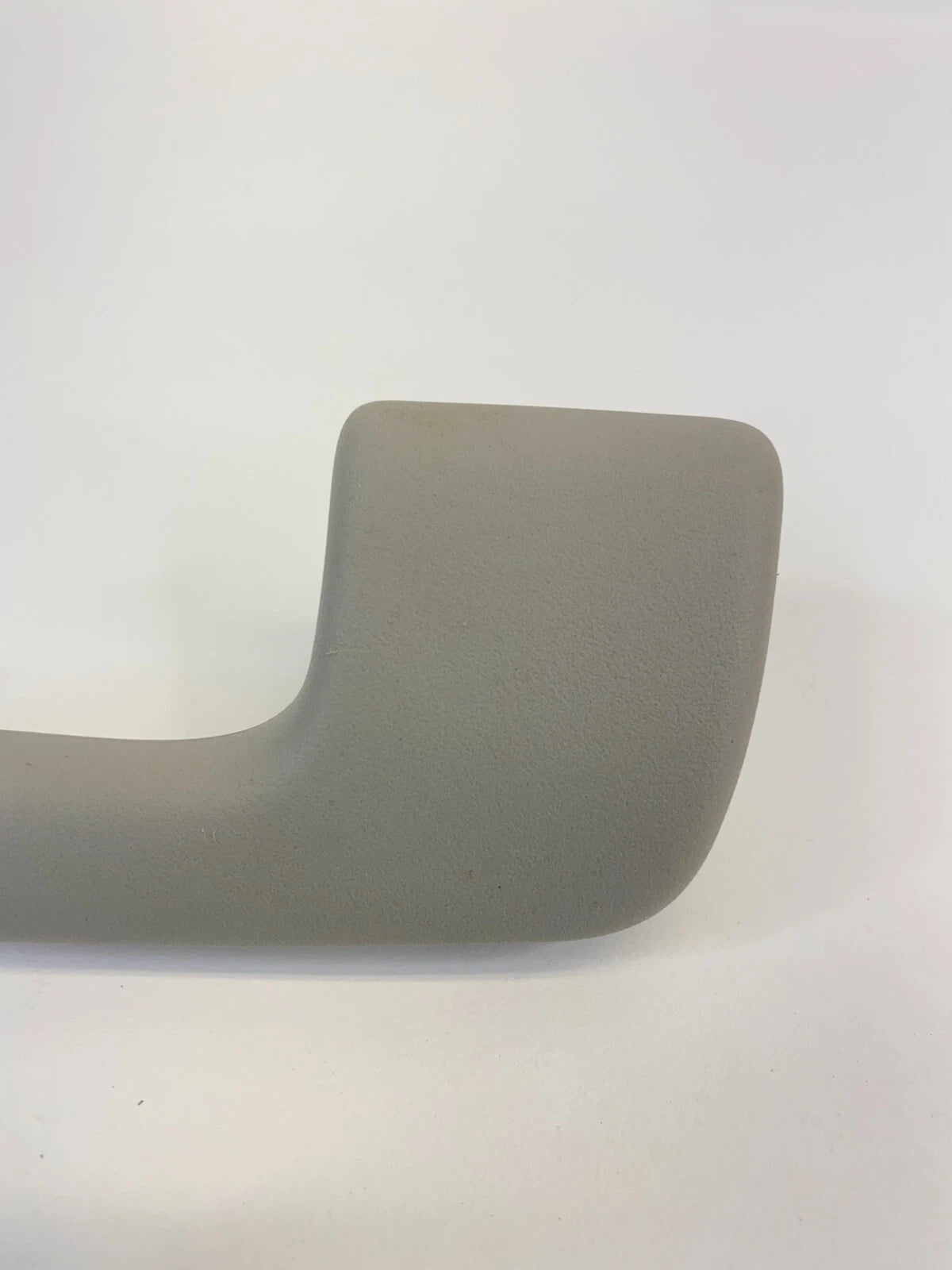 05-09 CHEVROLET TRAILBLAZER REAR RIGHT SIDE INNER ROOF GRAB GRIP HANDLE 15269142