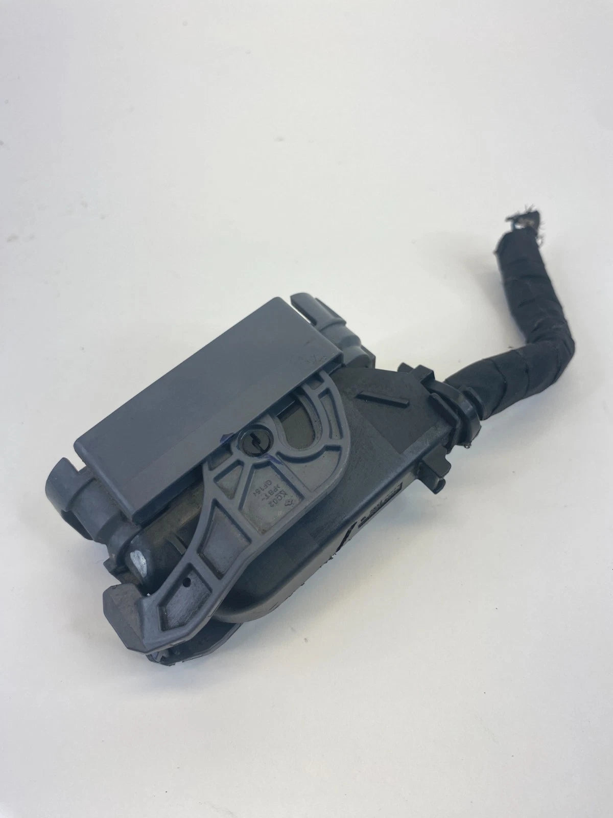 2015-2018 KIA SEDONA 3.3L FWD ABS ANTI LOCK BRAKE PUMP PLUG CONNECTOR CABLE OEM