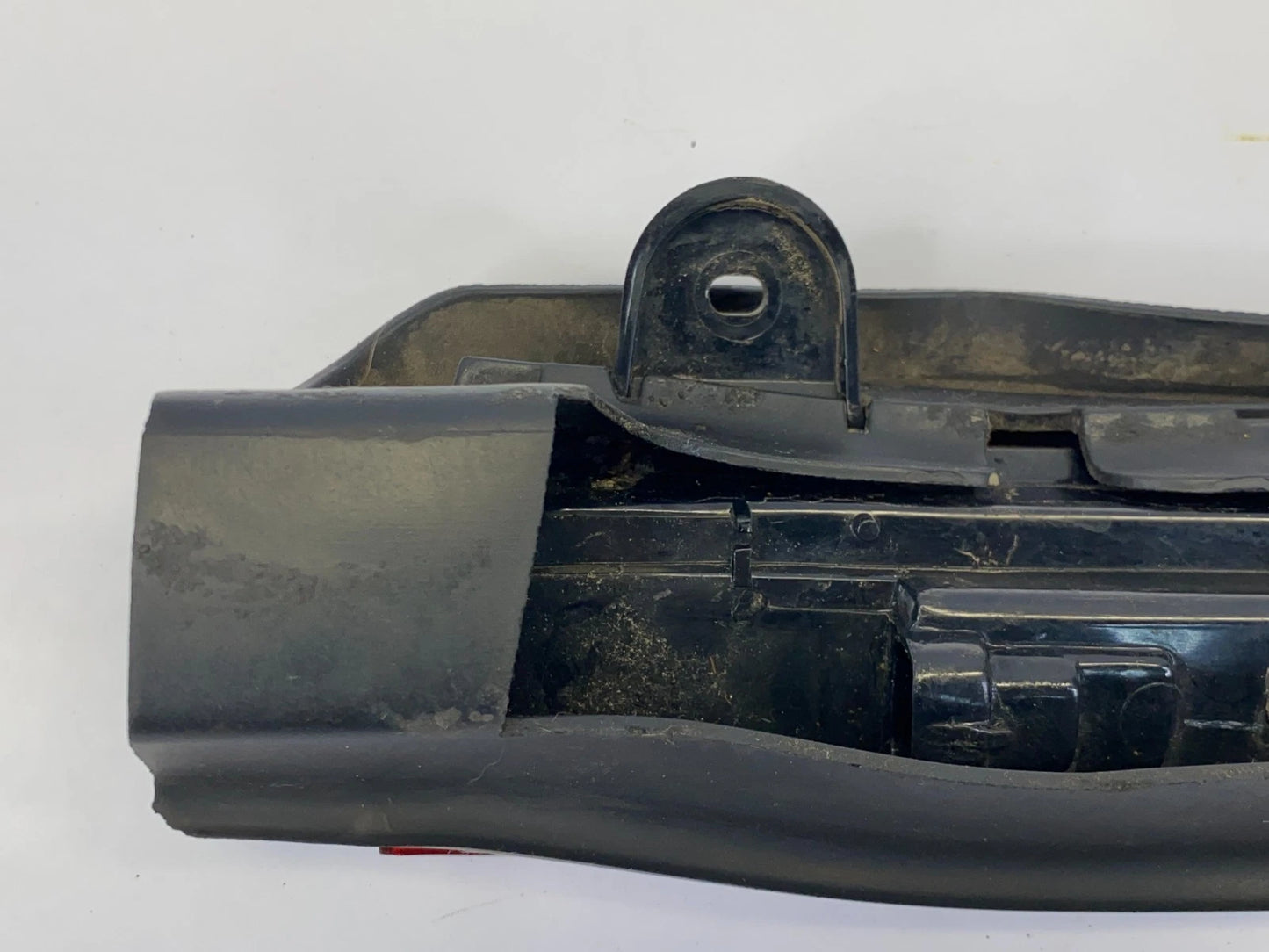 2000-2006 CHEVROLET TAHOE REAR 3RD THIRD BRAKE LIGHT STOP LAMP ASSY 15170955 OEM