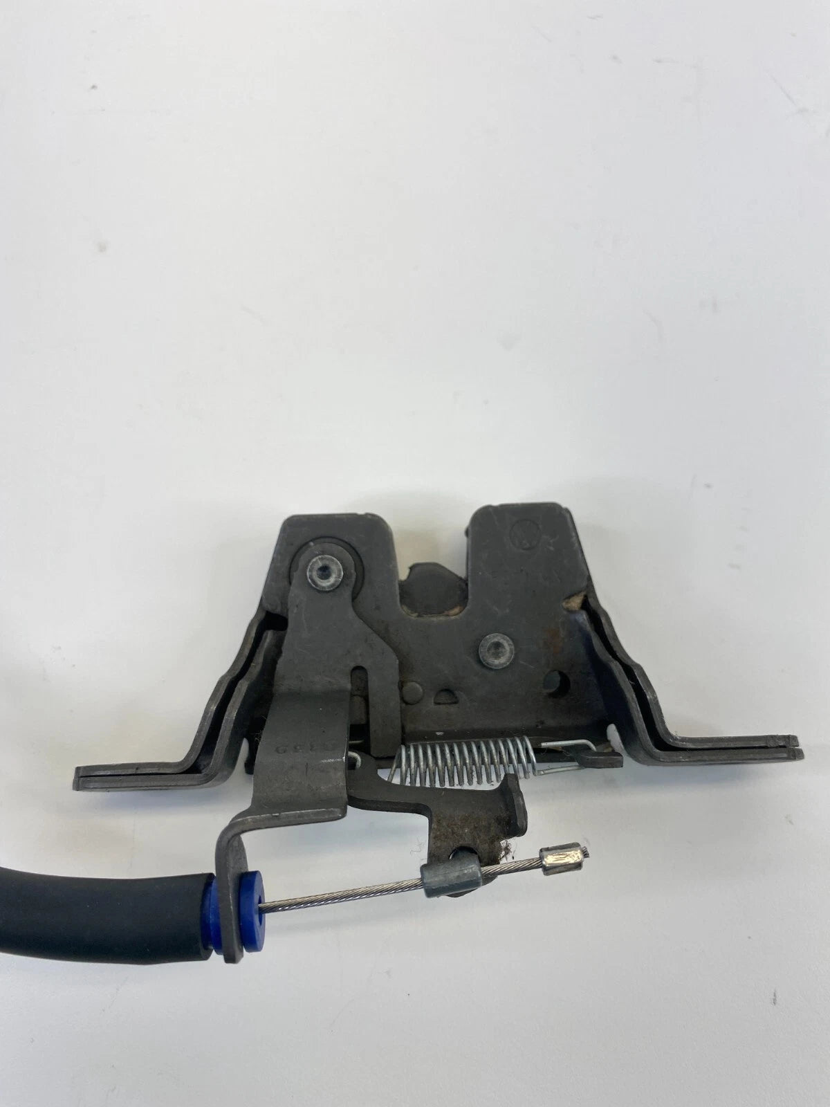 11-18 VOLKSWAGEN JETTA REAR SEAT FOLDING LATCH LOCK W/ RELEASE HANDLE CABLE OEM