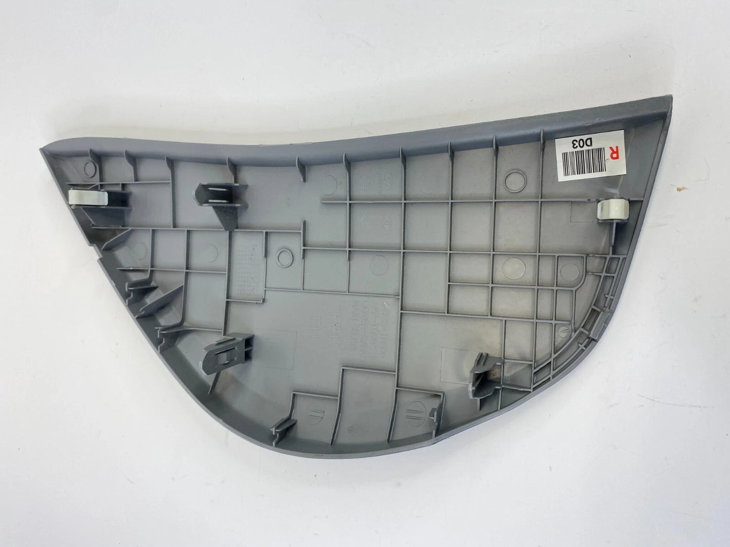 12-17 HYUNDAI ACCENT FRONT RIGHT DASH SIDE END CAP TRIM COVER OEM 84768-1R000
