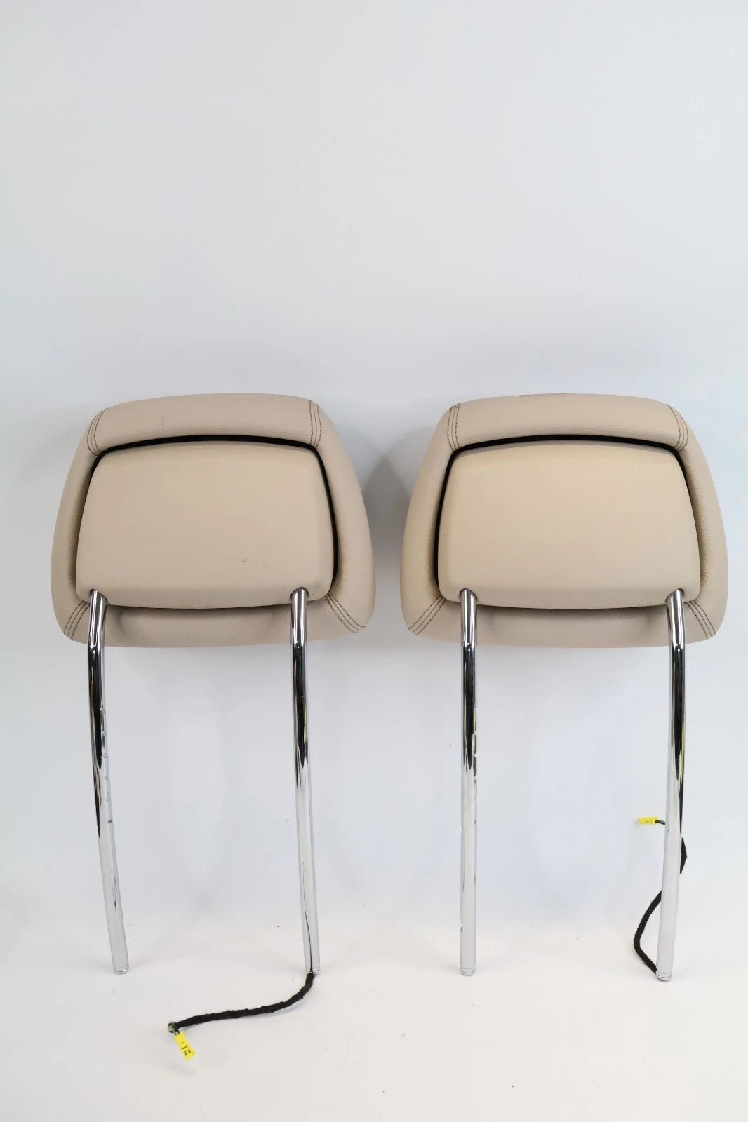 14-16 MERCEDES-BENZ E350 E250 FRONT LEFT & RIGHT SEAT HEADREST HEAD REST BEIGE