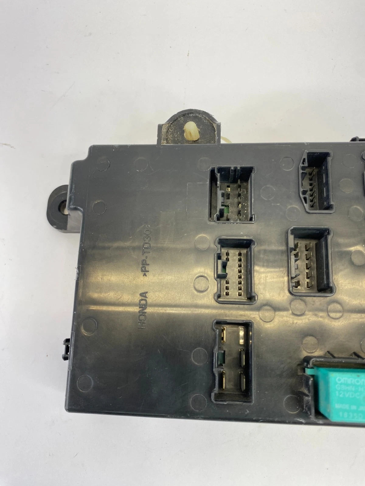 05-10 HONDA ODYSSEY 3.5L BODY FUSE RELAY BOX CONTROL MODULE BCM 3822ASHJA000 OEM