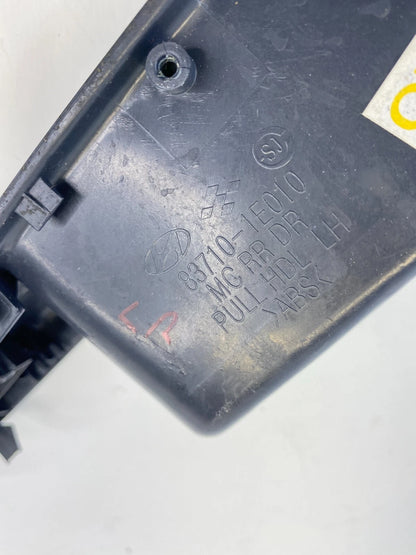 2006 2007 HYUNDAI ACCENT SEDAN REAR LEFT DOOR WINDOW SWITCH BEZEL 83710-1E010