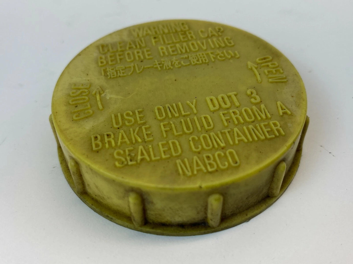 2000 00 SUBARU LEGACY BRAKE MASTER CYLINDER FLUID RESERVOIR TANK CAP BOTTLE TOP