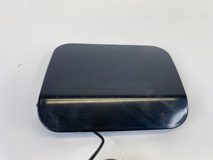 05-08 MAGNUM 05-10 CHRYSLER 300 FUEL FILLER GAS TANK DOOR LID COVER W/ CAP OEM