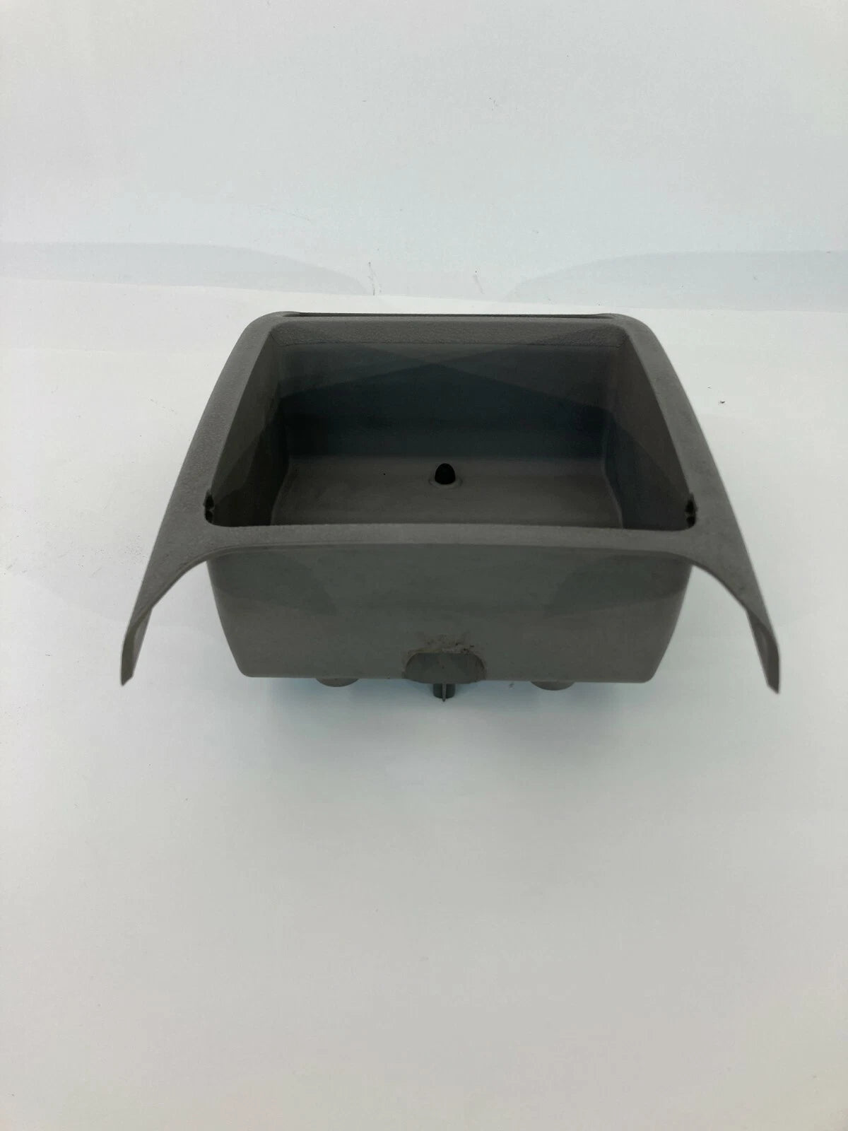 2007 2008 2009 SATURN AURA REAR CENTER CONSOLE CUP HOLDER BASE ASSEMBLY OEM