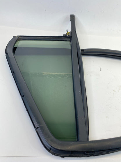 07-12 Hyundai Santa Fe Rear Right Side Quarter Vent Window Glass Fixed OEM