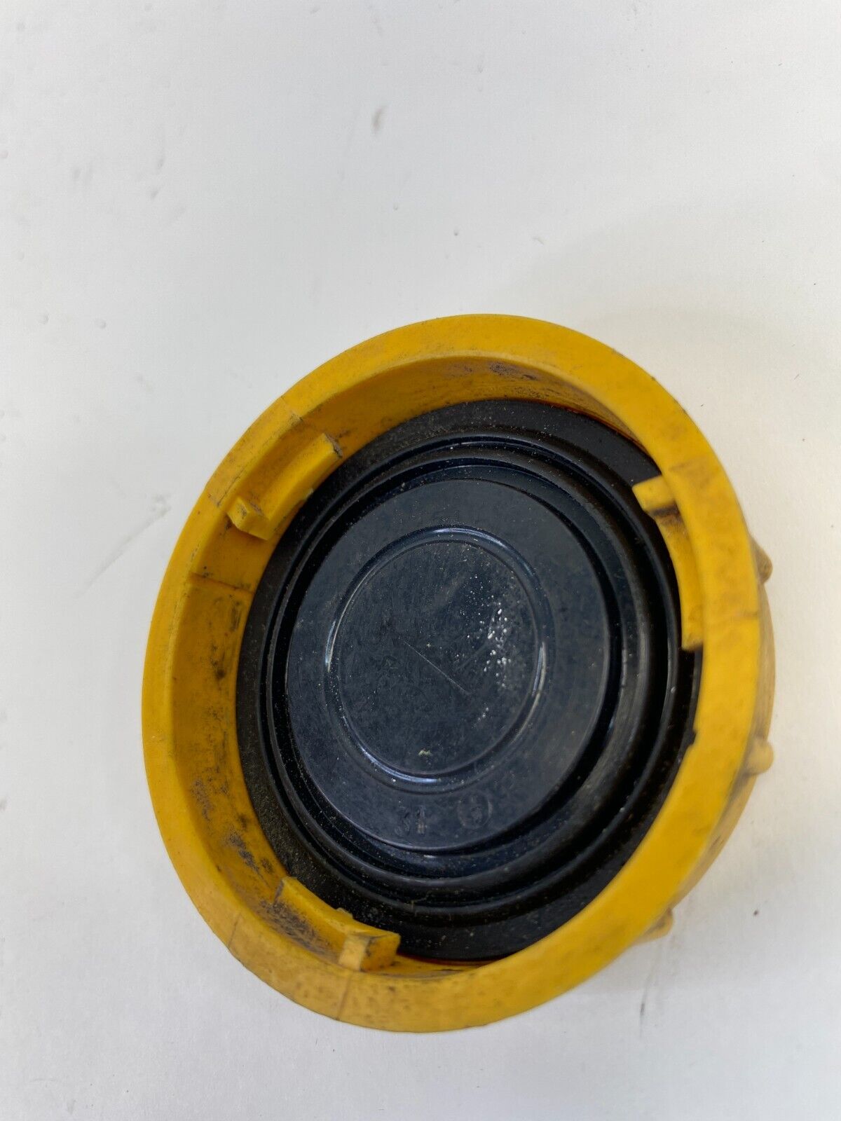 2002-2004 Nissan Pathfinder Brake Master Cylinder Fluid Reservoir Tank Cap OEM