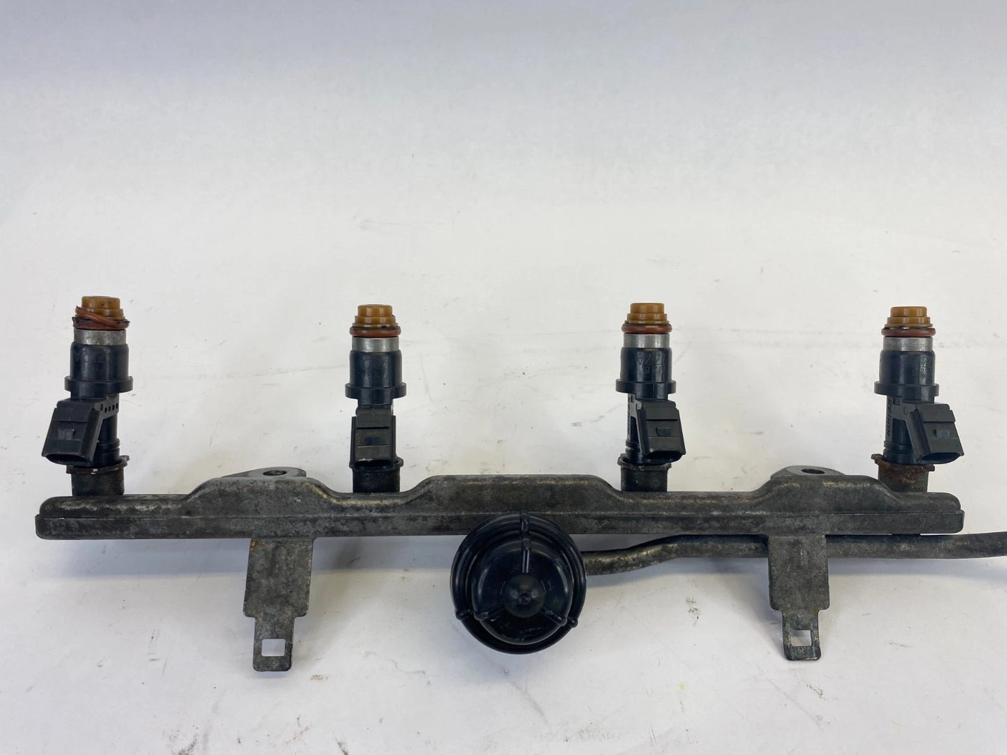08-12 HONDA ACCORD 2.4L FWD ENGINE FUEL RAIL W/ 4 FUEL INJECTORS R45L590-545103