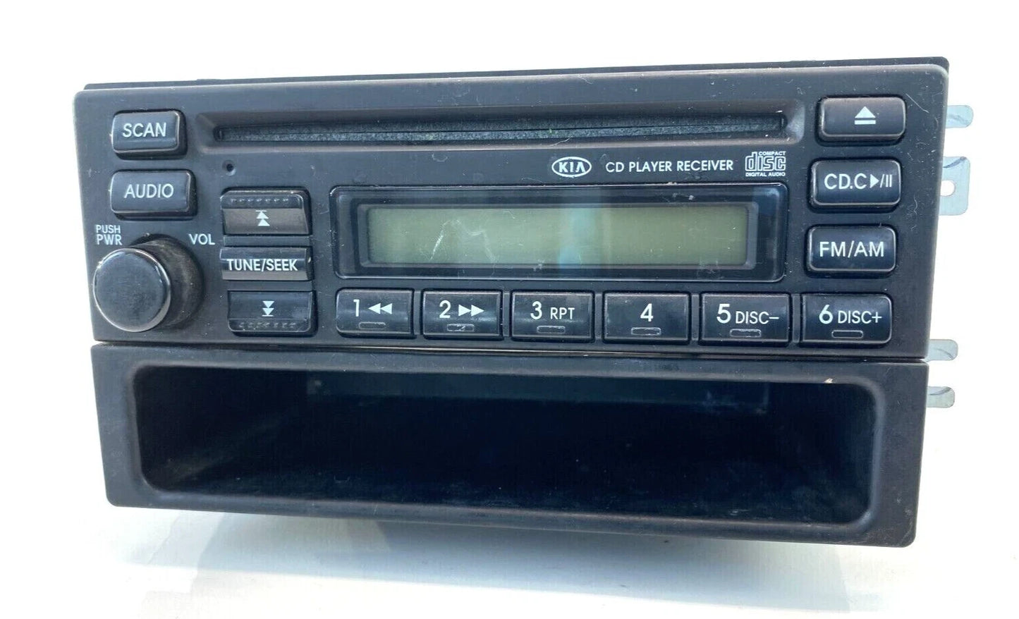 2002-2004 KIA SPECTRA AM FM RADIO CD PLAYER RECEIVER 1K2NC6686X OEM
