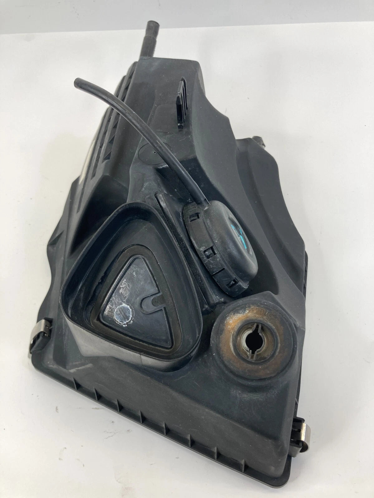 06-11 AUDI A6 05-08 A6QUATTRO 3.2L AIR INTAKE CLEANER FILTER BOX COVER 4F0133835