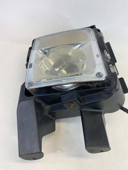2004-2009 CADILLAC SRX FRONT LEFT DRIVER SIDE FOG LIGHT LAMP ASSEMBLY OEM