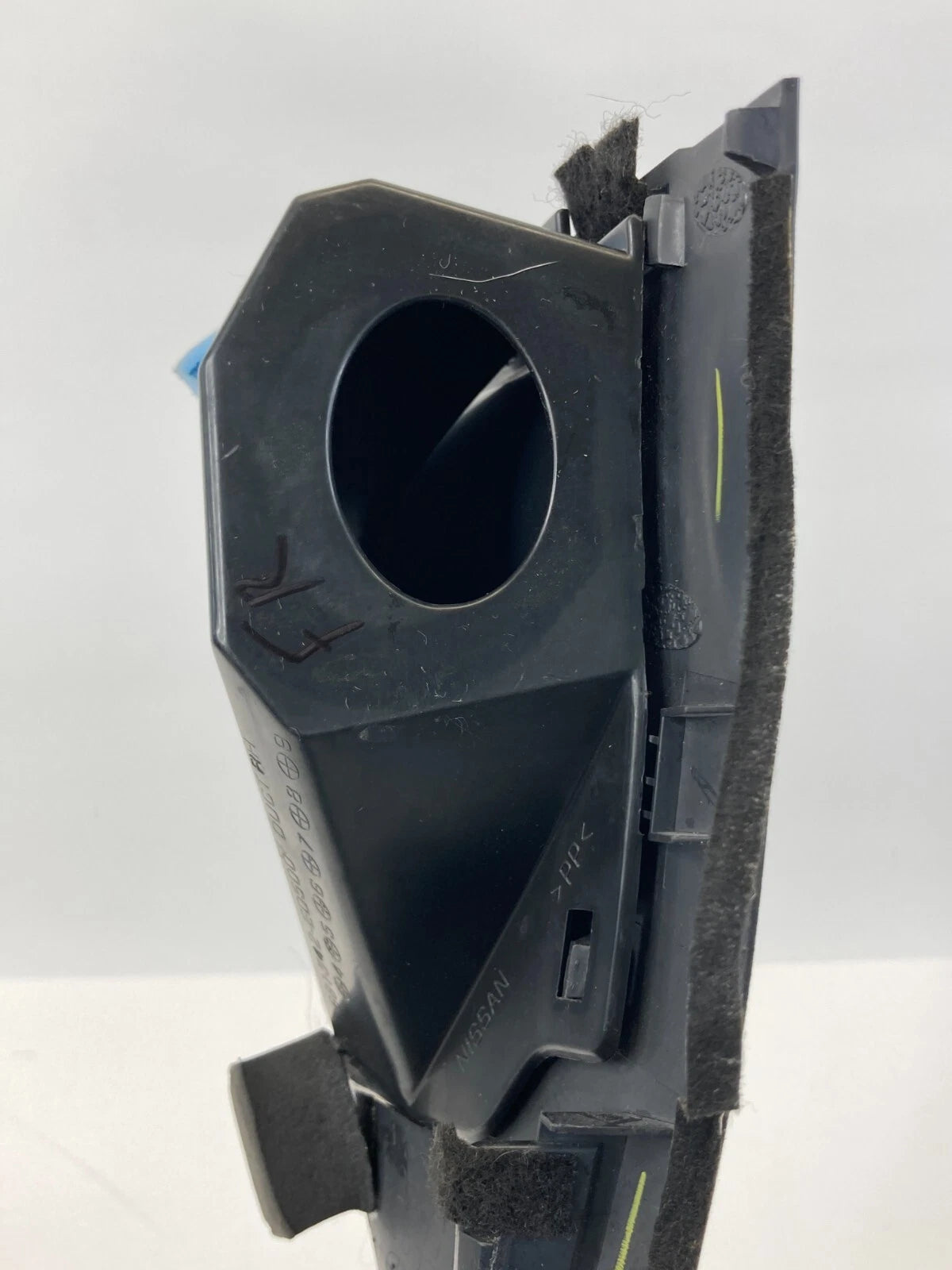 07-12 NISSAN VERSA DASH INSTRUMENT PANEL RIGHT LOWER PILLAR TRIM 68134-EL00B OEM