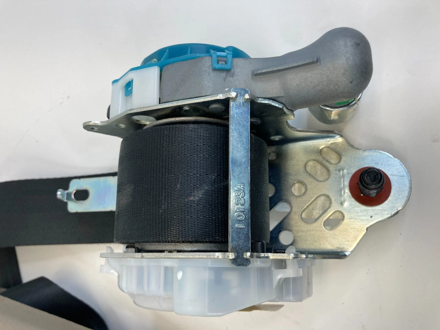 2013-2017 Hyundai Elantra GT Front Right Side Seat Belt Retractor 88820-A5500