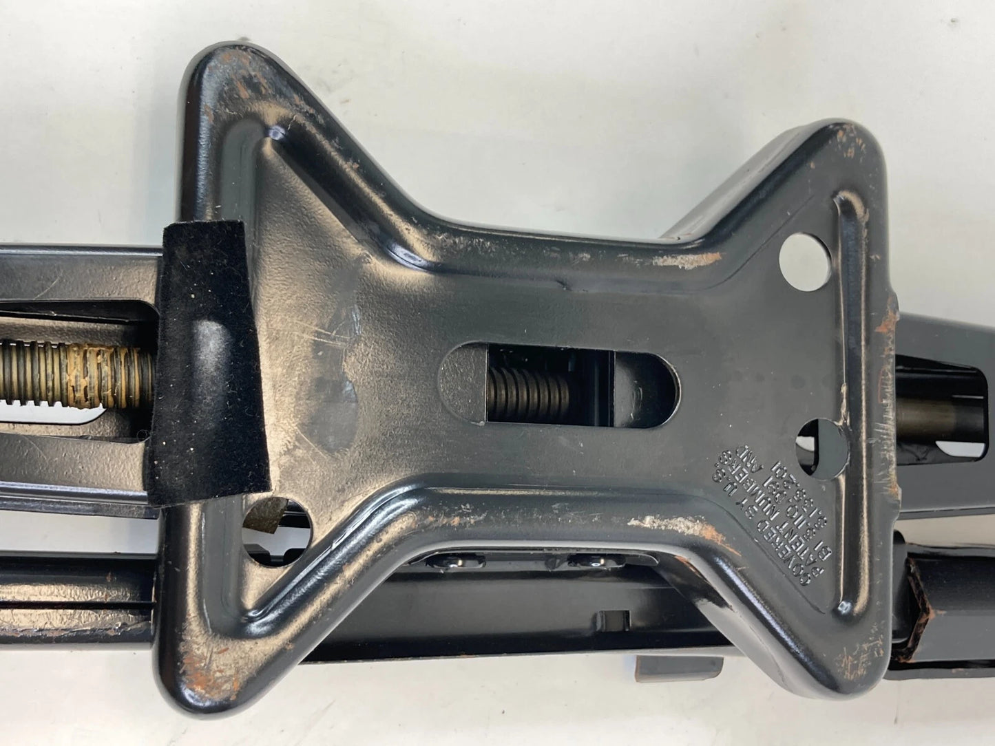 2001-2005 PONTIAC AZTEK EMERGENCY SPARE TIRE JACK TOOL KIT OEM