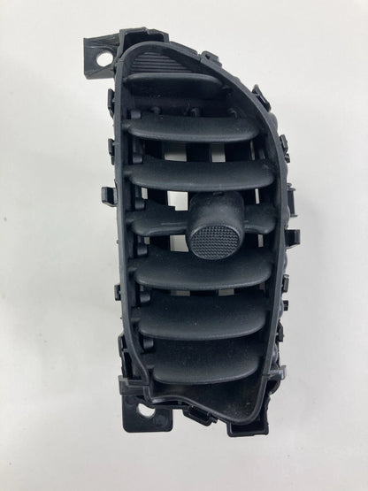 2011-2017 NISSAN JUKE DASH CENTER RIGHT INNER AIR VENT GRILLE 68750-1KK0A