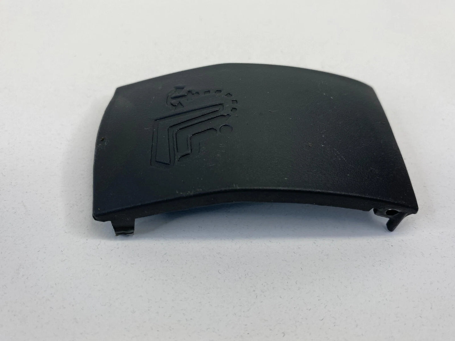 04-06 MITSUBISHI GALANT DECK SEAT CHILD SAFETY ANCHOR HOOK COVER CAP TRIM OEM