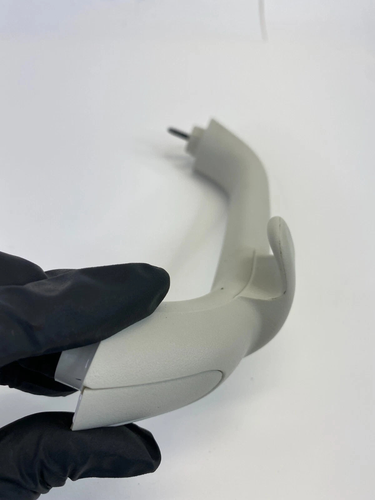2007-2009 DODGE CALIBER REAR LEFT SIDE INNER ROOF GRAB GRIP HANDLE ASSIST