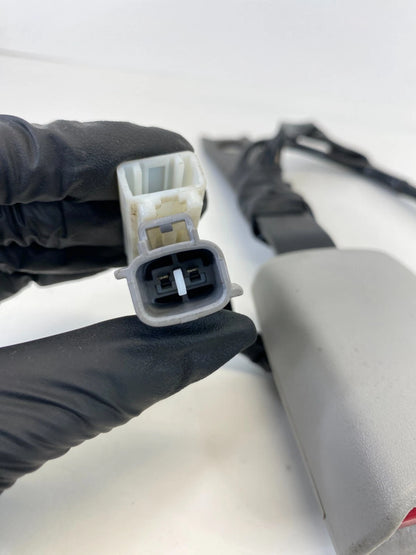 2004-2009 LEXUS RX330 RX350 FRONT RIGHT SIDE SEAT BELT BUCKLE GRAY E067902 OEM