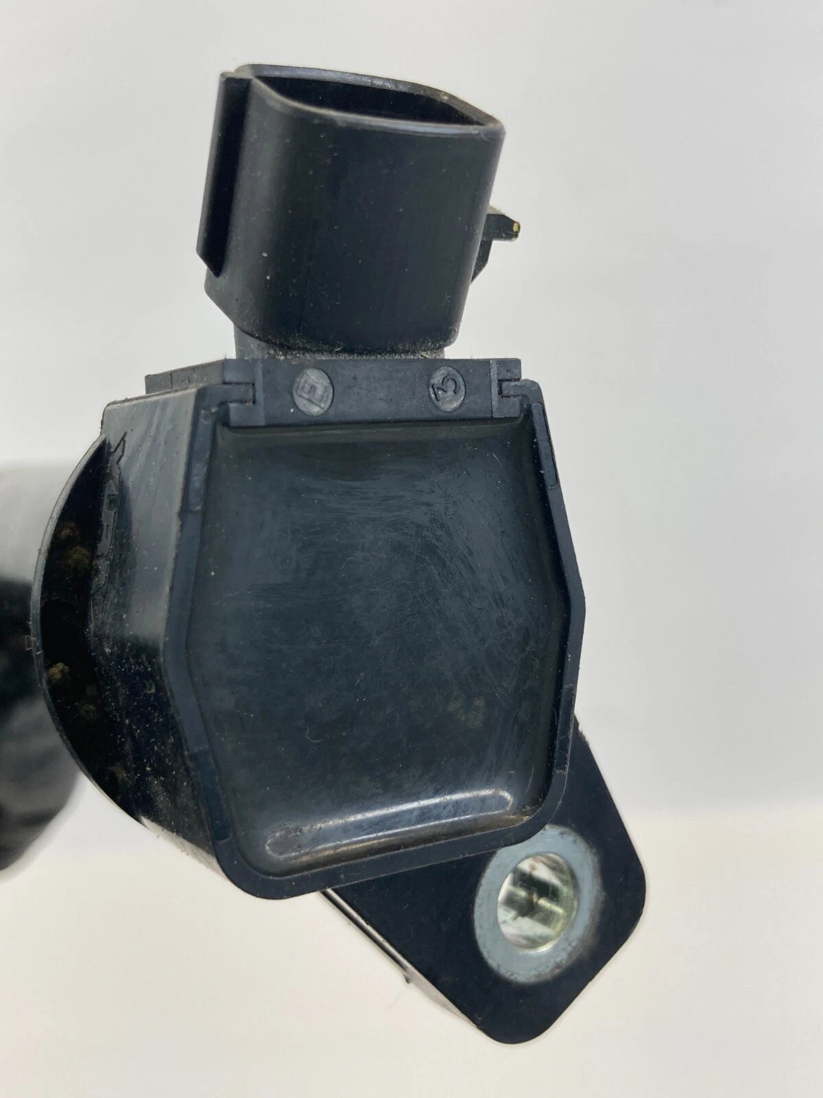 2011-2016 HYUNDAI ELANTRA 1.8L ENGINE IGNITER IGNITION COIL 27300-2E000 OEM