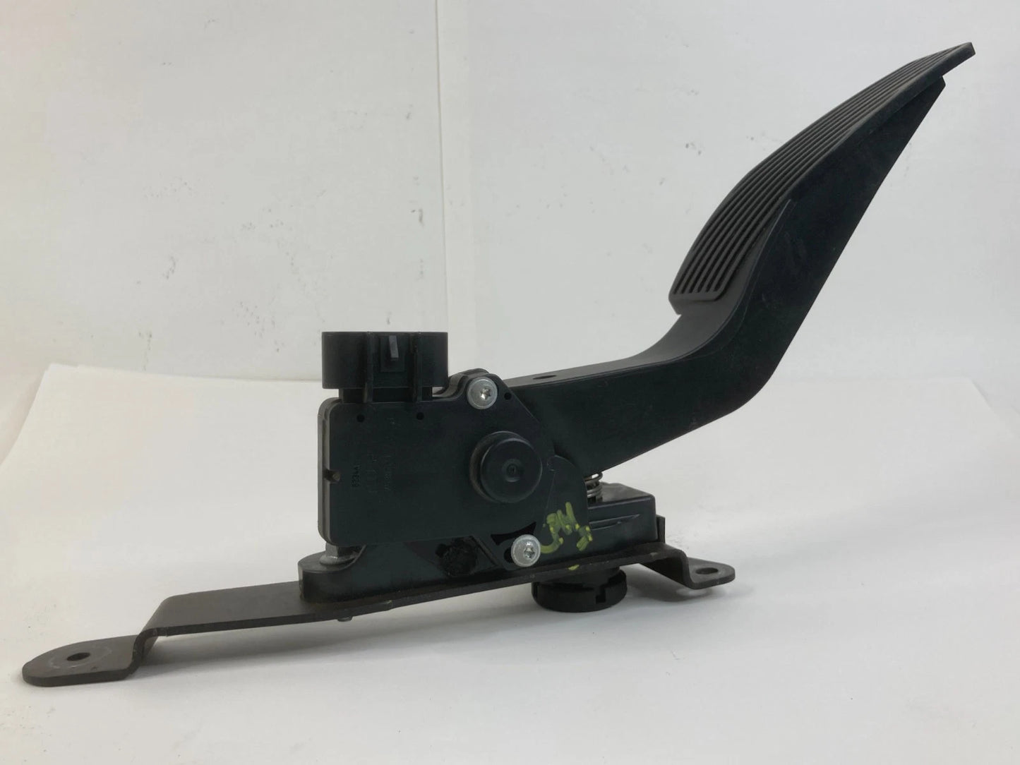 2004-2012 CHEVY MALIBU 05-10 PONTIAC G6 ACCELERATOR GAS PEDAL 275061039 OEM