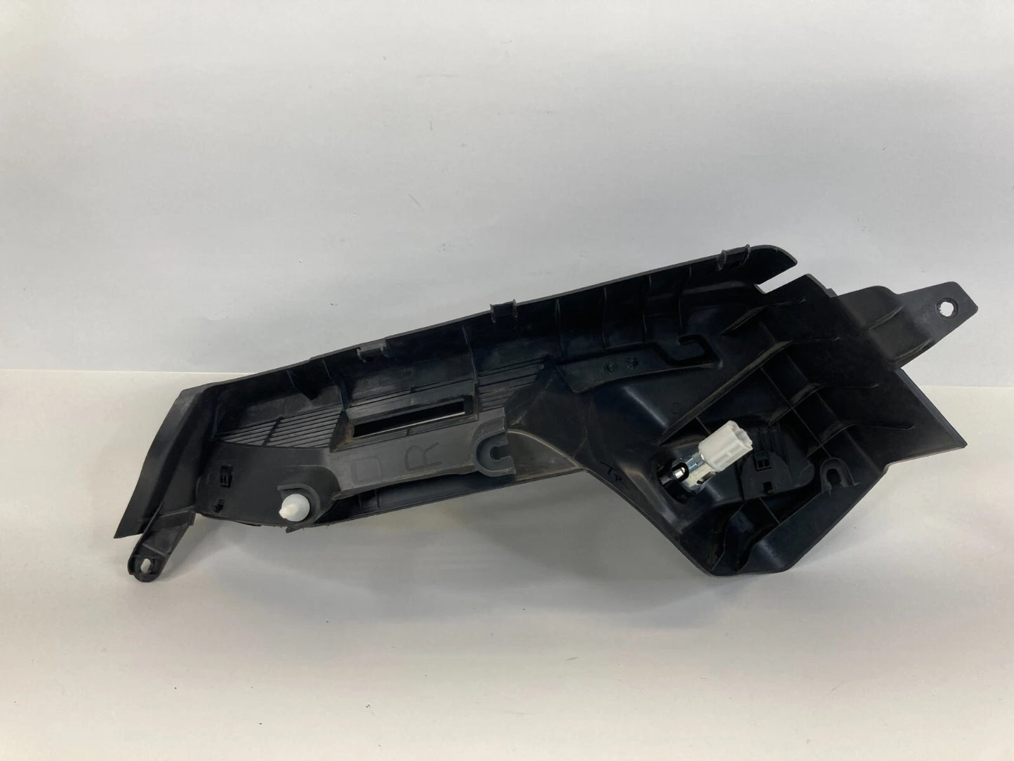 2006-2009 VOLKSWAGEN GTI RIGHT REAR TRUNK SHELF TRIM COVER PANEL 1K6-867-762T
