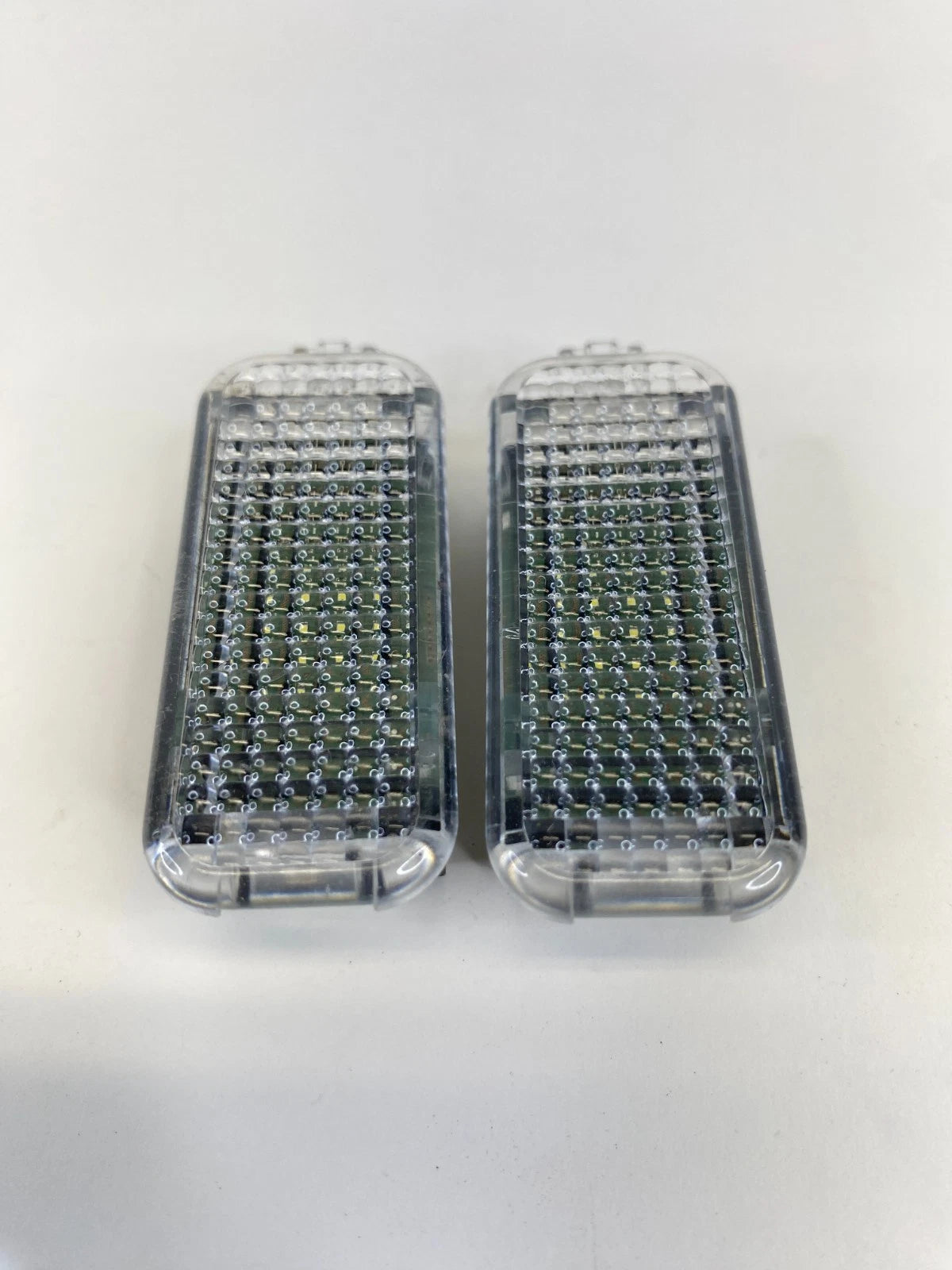 2009-2017 VW VOLKSWAGEN CC INTERIOR LIGHT COURTESY LAMP SET PAIR 4E0947415 OEM