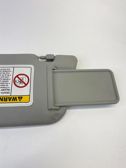 2001-2004 CHEVY CHEVROLET TRACKER 4-DR RIGHT PASSENGER SUNVISOR SUN VISOR SHADE