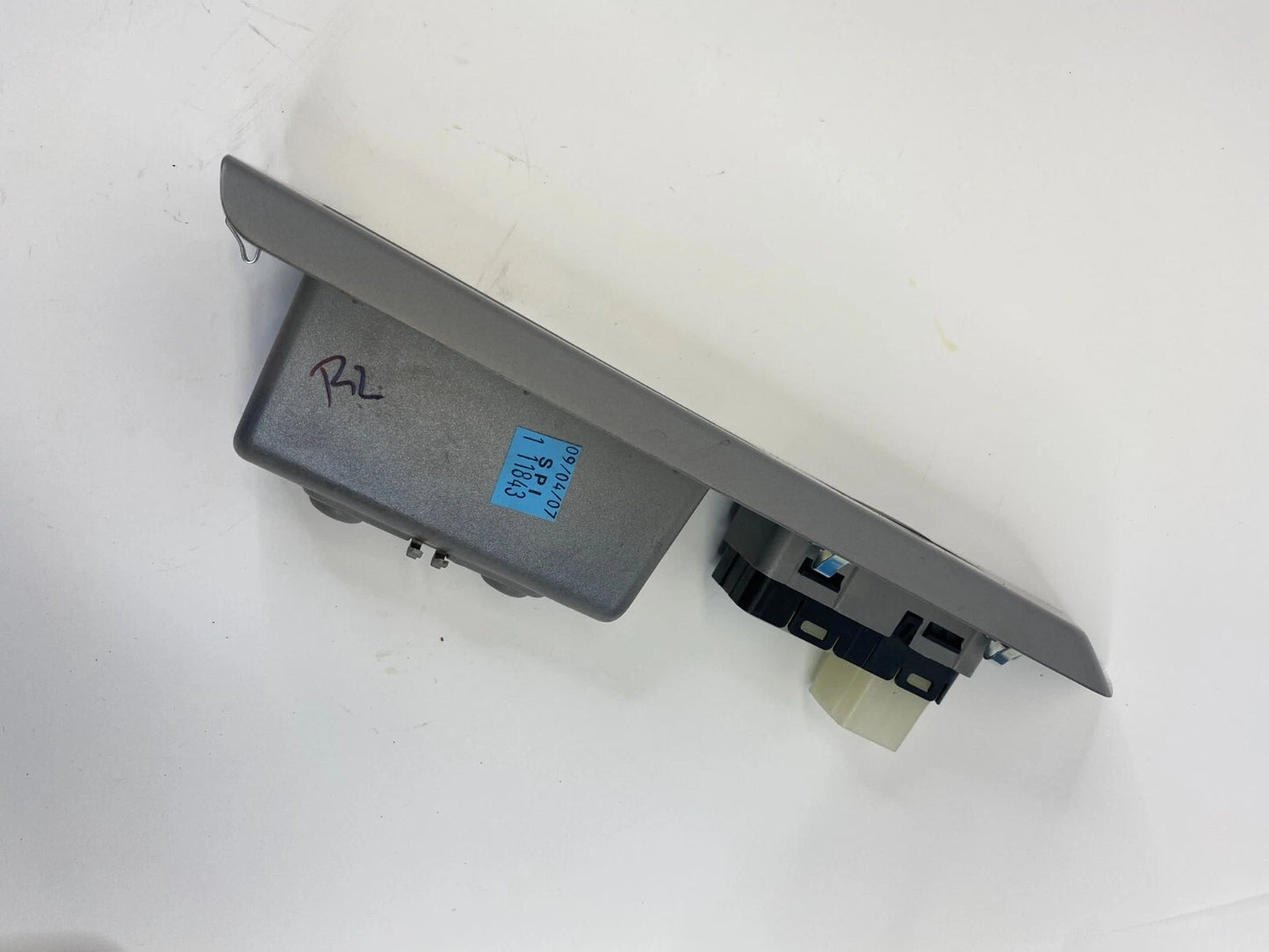 2008 2009 2010 DODGE AVENGER REAR LEFT BACK SIDE WINDOW BUTTON SWITCH W/ TRIM