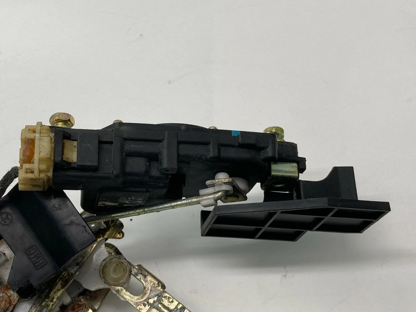 1997-2001 HYUNDAI TIBURON FRONT RIGHT SIDE DOOR LOCK LATCH RELEASE ACTUATOR OEM