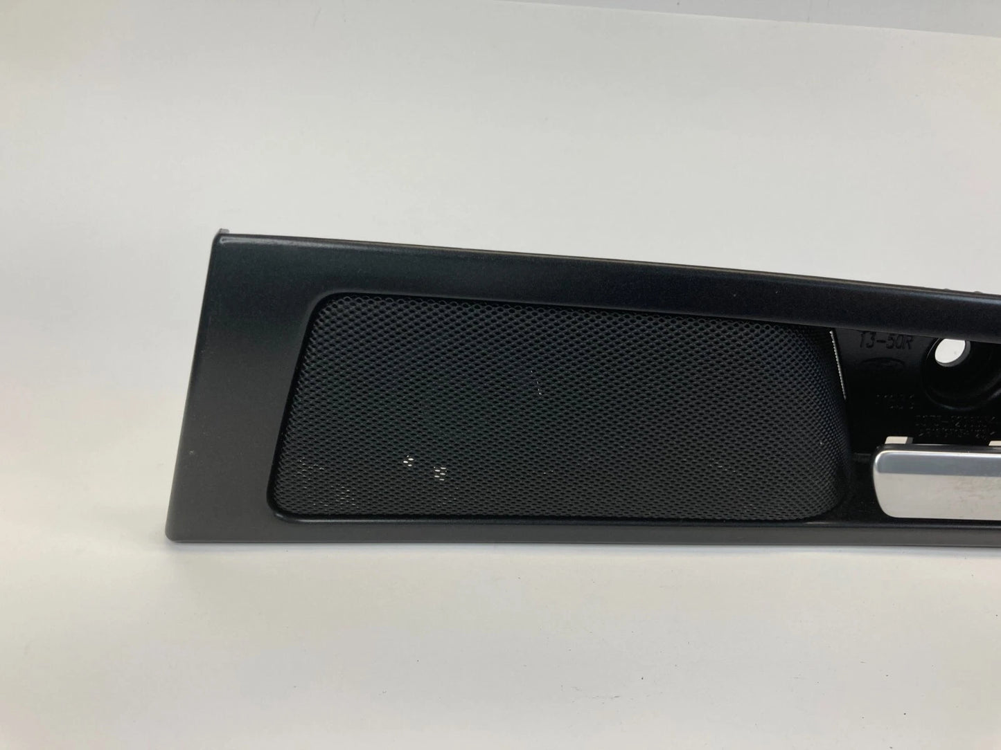 2017-2020 FORD FUSION REAR RIGHT BACK SIDE INTERIOR DOOR HANDLE W/ TWEETER OEM