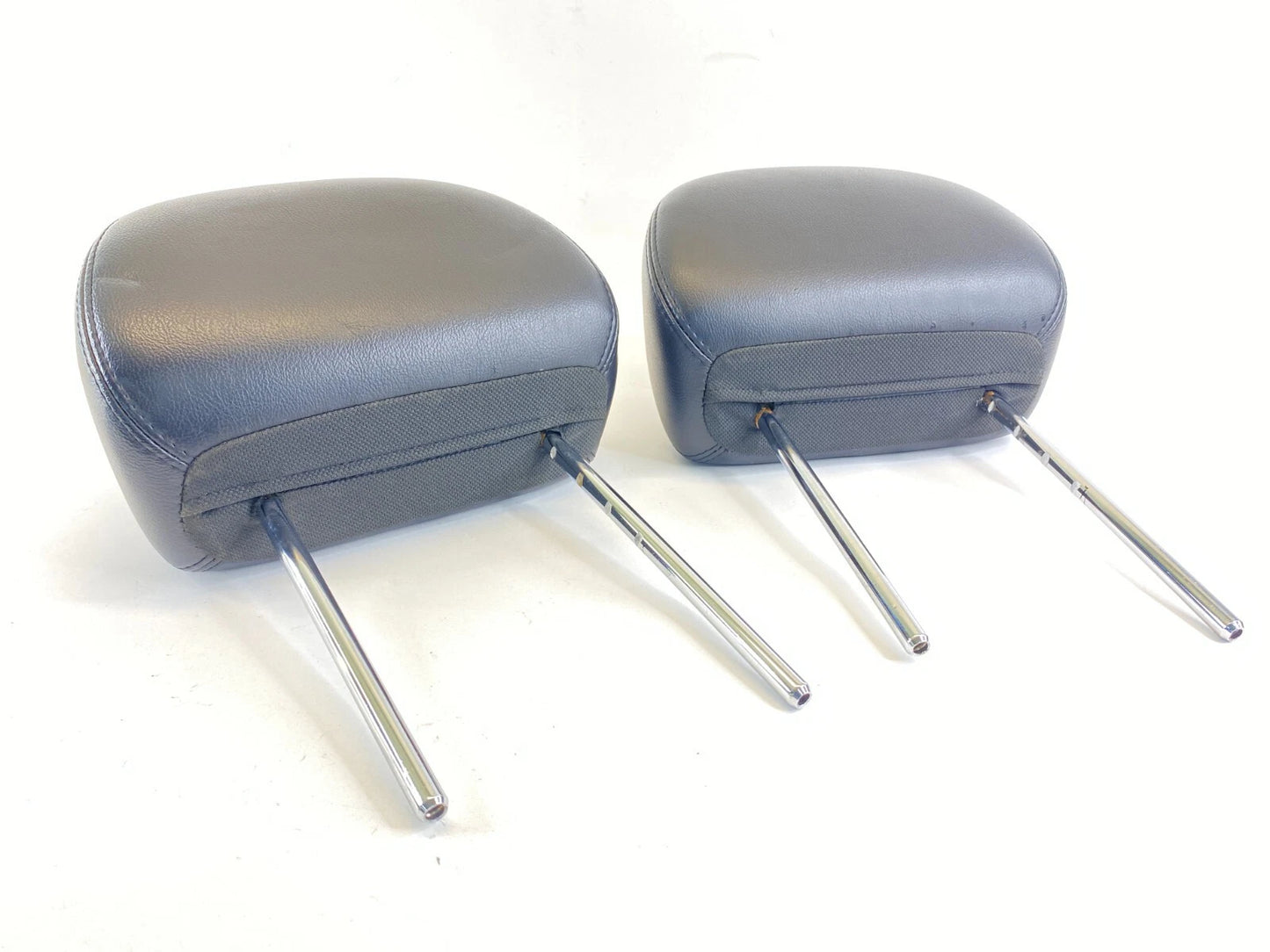 2005-2007 FORD FIVE HUNDRED MERCURY MONTEGO FRONT SEAT HEADREST PAIR OEM