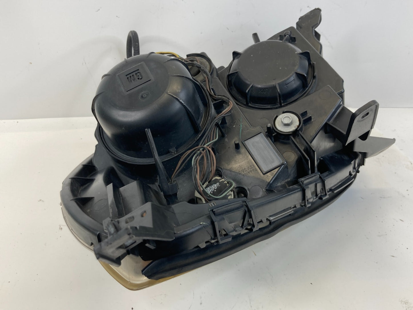 2010-2015 Chevrolet Equinox Right Passenger Headlight Headlamp Halogen OEM