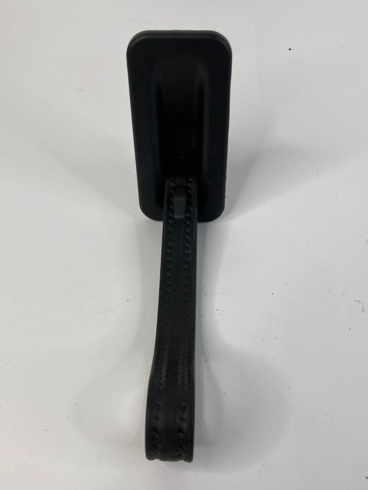 2008-2012 CHEVROLET MALIBU REAR TRUNK LIFTGATE ASSIST STRAP DOOR PULL HANDLE OEM