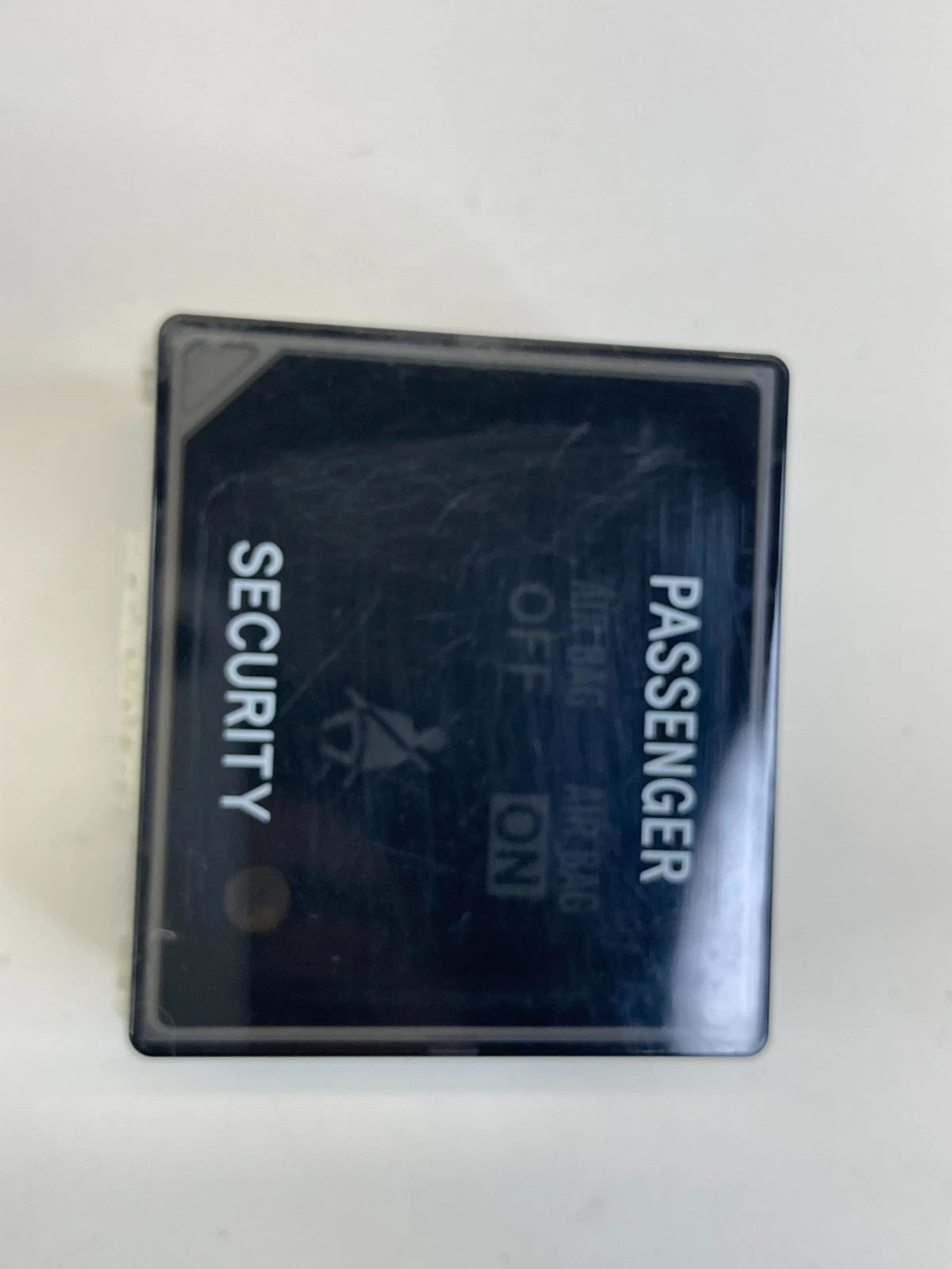 09-13 TOYOTA MATRIX PASSENGER SWITCH ON OFF SECURITY INDICATOR LIGHT OEM