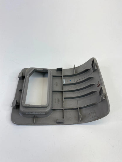 04-10 TOYOTA SIENNA REAR LEFT INNER COURTESY LIGHT COVER TRIM 62539-AE020 OEM