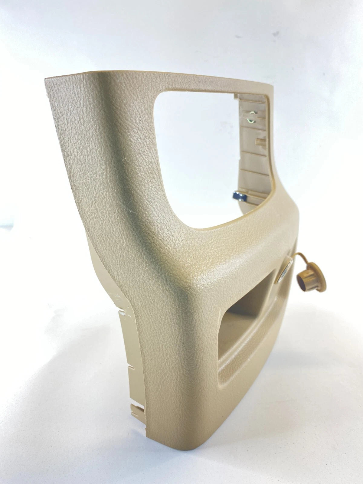 2010 2011 2012 HYUNDAI SANTA FE CENTER CONSOLE REAR BEZEL TRIM 84671-2B012 OEM